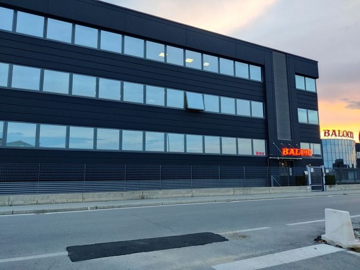 Lo stabilimento dell'industria dolciaria fossanese Lo stabilimento dell'industria dolciaria fossanese