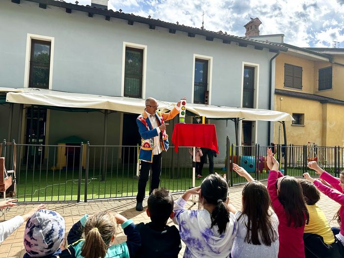 Il baby parking "A piccoli passi" di Tarantasca inaugura i locali a seguito del restyling Il baby parking "A piccoli passi" di Tarantasca inaugura i locali a seguito del restyling