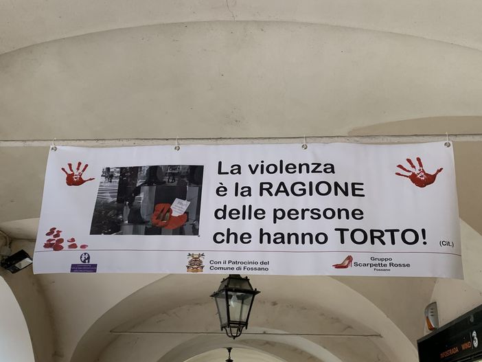 Fossano contro la violenza sulle donne: “Deve passare il messaggio che la violenza non è mai una risposta ad alcun comportamento”