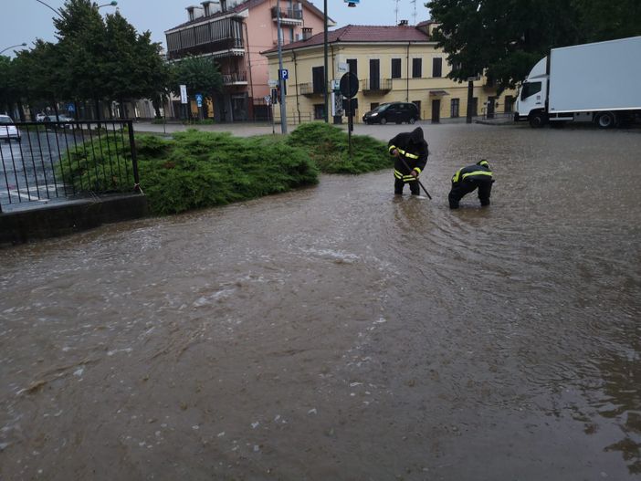 L'intervento dei Vigili del fuoco in via Bricco Luciano