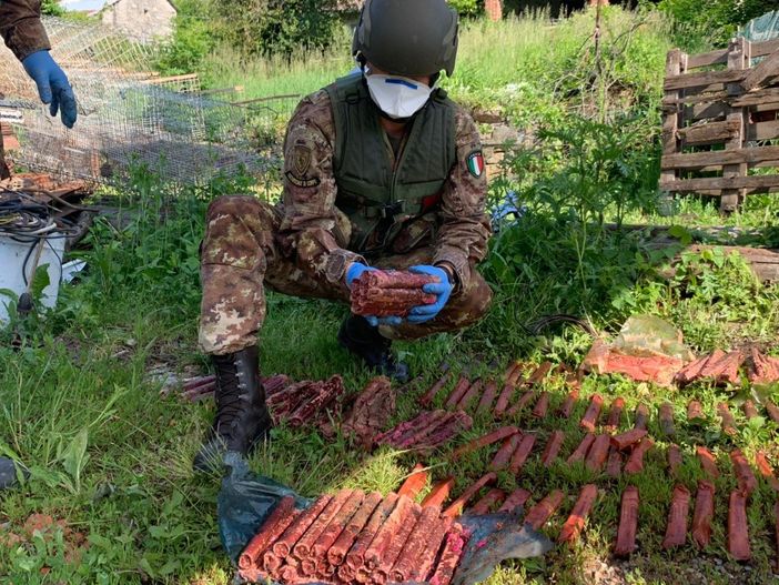 Le operazioni di bonifica dell'esplosivo