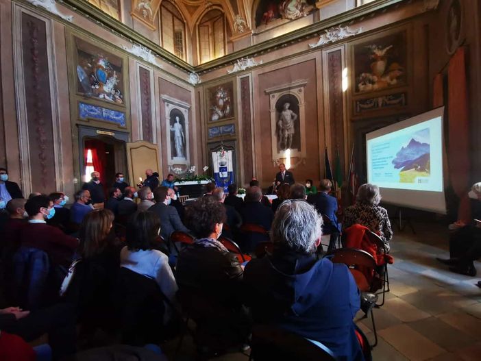 Cirio, ieri mattina, a Costigliole Saluzzo Cirio, ieri mattina, a Costigliole Saluzzo