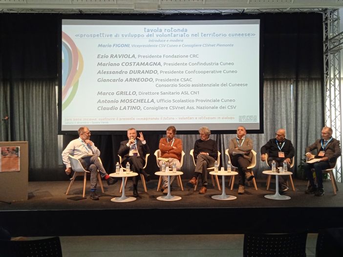 Le sfide del volontariato al convegno per i vent'anni del Csv Cuneo Le sfide del volontariato al convegno per i vent'anni del Csv Cuneo