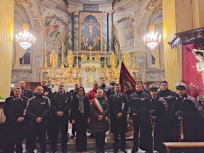 Cuneo, nastrini per l'impegno durante il Covid agli agenti della Polizia Locale