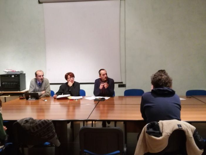 Affido di poltrona o cabina per acconciatori ed estetisti: a Cuneo si ripensa il regolamento comunale Affido di poltrona o cabina per acconciatori ed estetisti: a Cuneo si ripensa il regolamento comunale