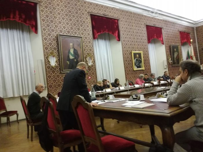 Viabilità a Cuneo: l'uso di auto e bici elettriche è davvero incentivato? Viabilità a Cuneo: l'uso di auto e bici elettriche è davvero incentivato?