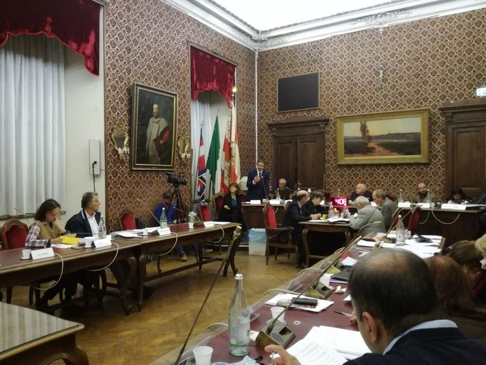 Cuneo: in consiglio comunale rifiuti e raccolta differenziata accendono la polemica
