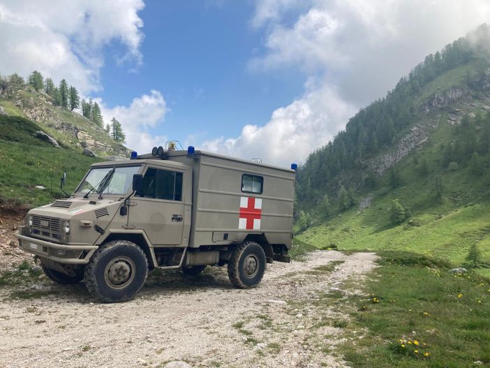 La Croce Rossa di Cuneo è attiva anche tramite il Corpo Militare Volontario La Croce Rossa di Cuneo è attiva anche tramite il Corpo Militare Volontario