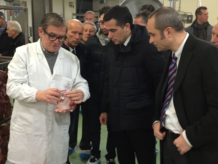 L'Europarlamentare Massimiliano Salini in visita in Granda