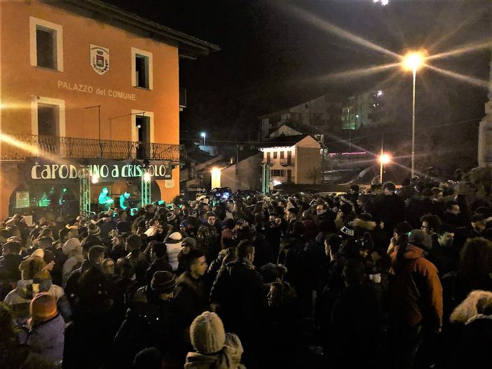 Alcuni immagini del "Capodanno in piazza" a Crissolo Alcuni immagini del "Capodanno in piazza" a Crissolo
