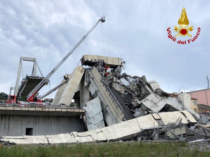 Crollo viadotto Morandi, anche il gruppo Dimar ha partecipato al lutto nazionale in onore delle vittime Crollo viadotto Morandi, anche il gruppo Dimar ha partecipato al lutto nazionale in onore delle vittime