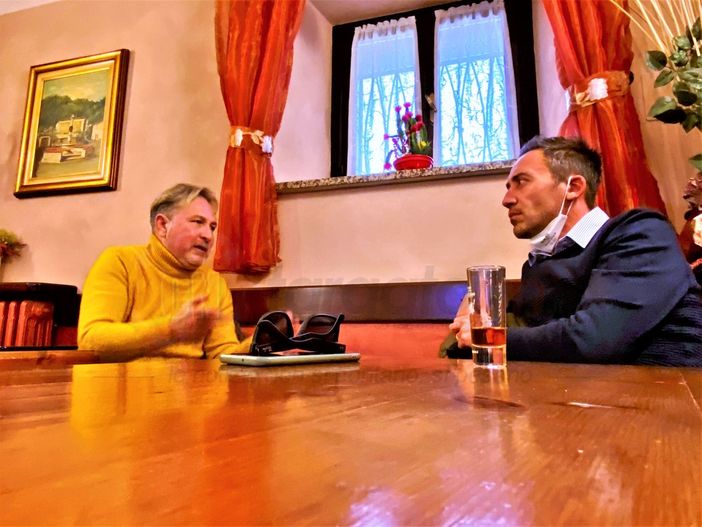 L'incontro di qualche giorno fa, a Paesana, tra Emidio Meirone e Fabrizio Re L'incontro di qualche giorno fa, a Paesana, tra Emidio Meirone e Fabrizio Re