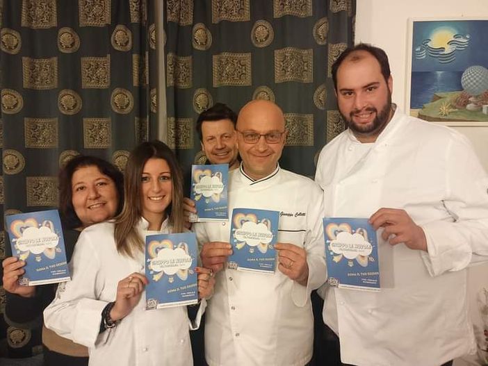 Lo chef Colletti Giuseppe docente dei ragazzi speciali dell'associazione cuneese "Le Nuvole"