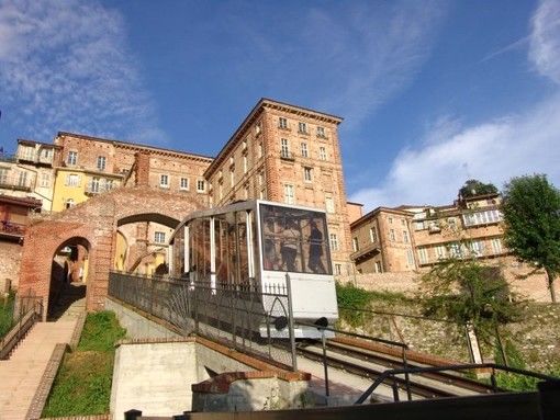 Servono 5 milioni per revisionare la funicolare di Mondovì: il Comune chiede la proroga per salvare il servizio