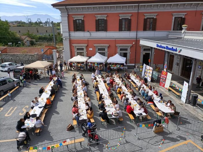 Torna la Festa dei Popoli a Mondovì: cibo, musica e partecipazione Torna la Festa dei Popoli a Mondovì: cibo, musica e partecipazione