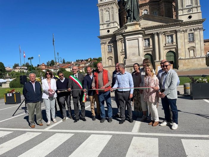 Ampia partecipazione a Vicoforte per Florete Flores e la Festa di San Teobaldo Ampia partecipazione a Vicoforte per Florete Flores e la Festa di San Teobaldo