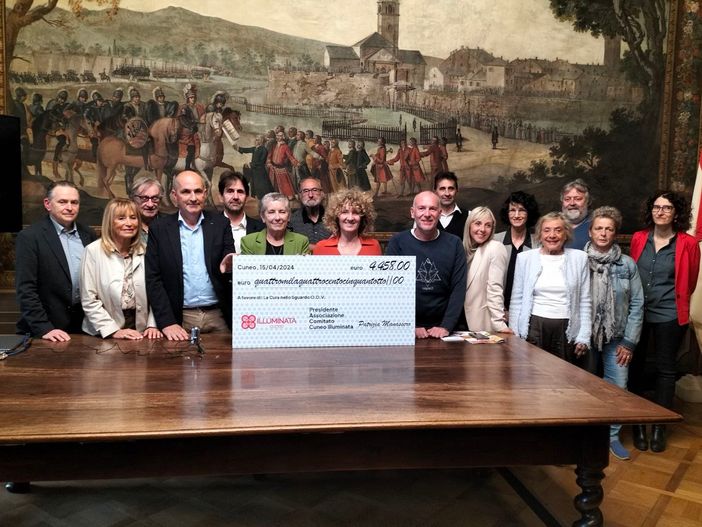 A La Cura nello Sguardo e al Comune di Cesena i fondi raccolti in Illuminata e Illuminatale