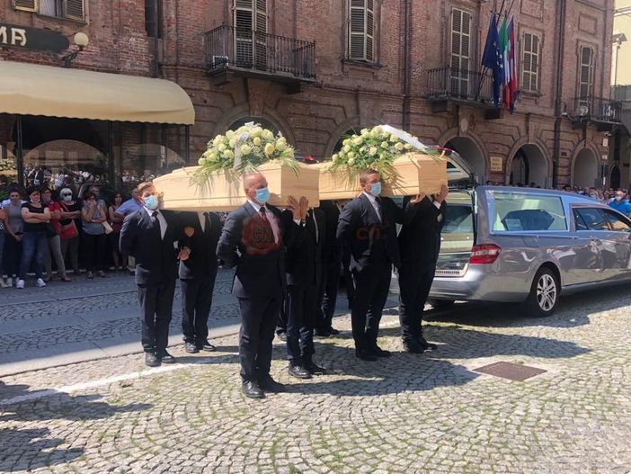 Le esequie dei fratelli Nicolò ed Elia Martini Le esequie dei fratelli Nicolò ed Elia Martini