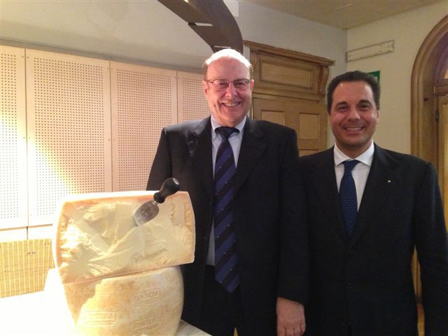 Franco e Alberto Biraghi nella Conviviale Rotary Saluzzo Franco e Alberto Biraghi nella Conviviale Rotary Saluzzo