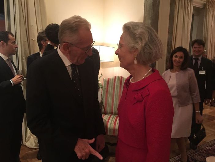 Roma: alla festa nazionale tedesca il dialogo tra Beppe Ghisolfi e l'ambasciatrice Wasum Rainer Roma: alla festa nazionale tedesca il dialogo tra Beppe Ghisolfi e l'ambasciatrice Wasum Rainer