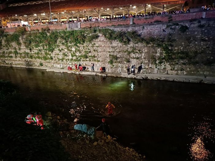 Mondovì, ragazza caduta in Ellero: in corso le operazioni di soccorso Mondovì, ragazza caduta in Ellero: in corso le operazioni di soccorso