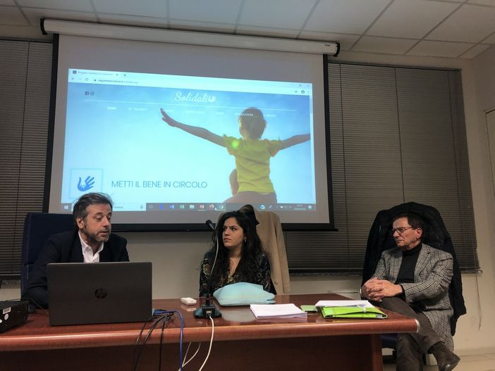 A Savigliano nasce “Solidali”, la piattaforma online per l’incontro fra domanda e offerta della solidarietà (VIDEO)