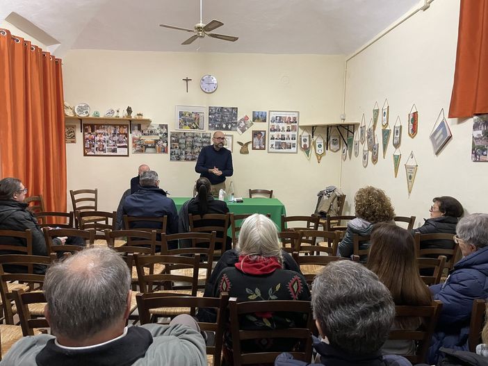 Lavori sospesi a Mondovì per installazione di un palo per telecomunicazioni, il sindaco: "Al momento rimane in vigore l'ordinanza"