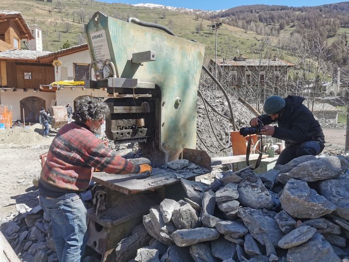 Da Torino a Pontechianale per trovare l'ispirazione artistica per la tesi di laurea Da Torino a Pontechianale per trovare l'ispirazione artistica per la tesi di laurea