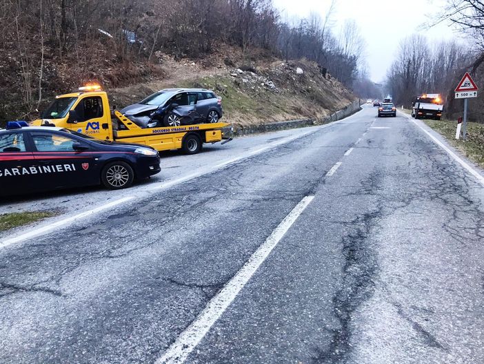 Frabosa Sottana, incidente lungo la SP37: coinvolte due automobili Frabosa Sottana, incidente lungo la SP37: coinvolte due automobili