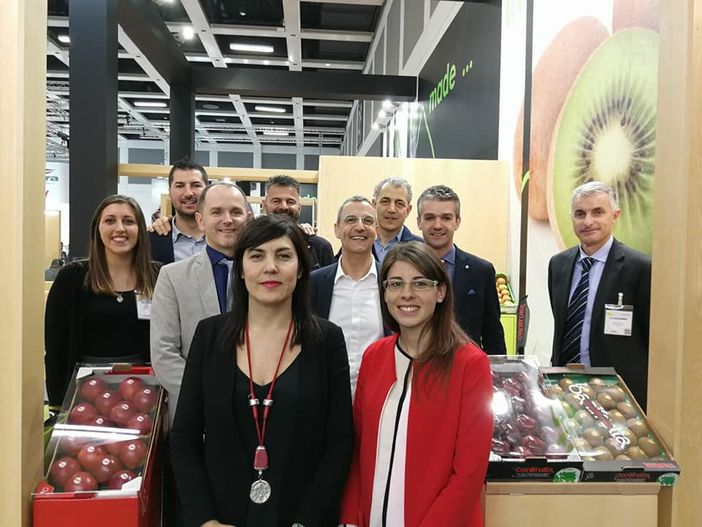 Un’innovativa rete d’impresa per valorizzare il meglio dell’ortofrutta nazionale: nasce La Grande Bellezza Italiana Un’innovativa rete d’impresa per valorizzare il meglio dell’ortofrutta nazionale: nasce La Grande Bellezza Italiana