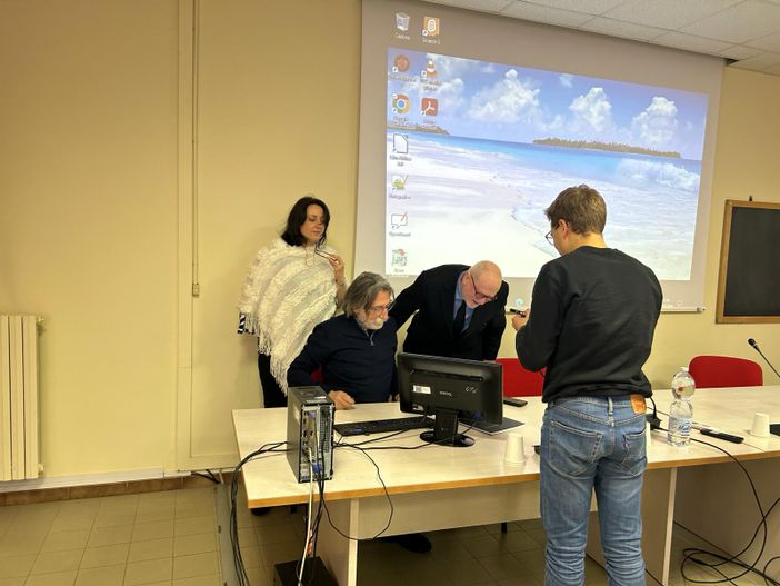 Il Liceo Bodoni di Saluzzo accoglie il celebre storico dell'arte Lòrànd Hegyi