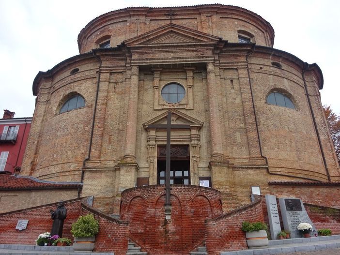 Nella foto la chiesa di Santa Maria degli Angeli, a Bra