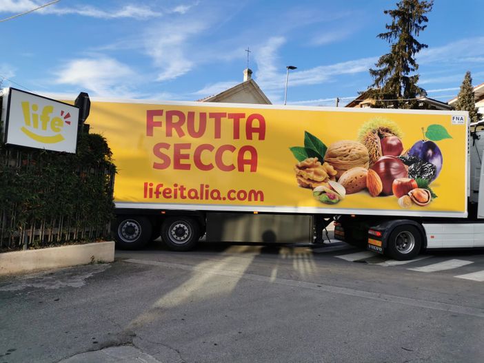 Il nome significa vita: la frutta secca Life ha casa nel Roero Il nome significa vita: la frutta secca Life ha casa nel Roero