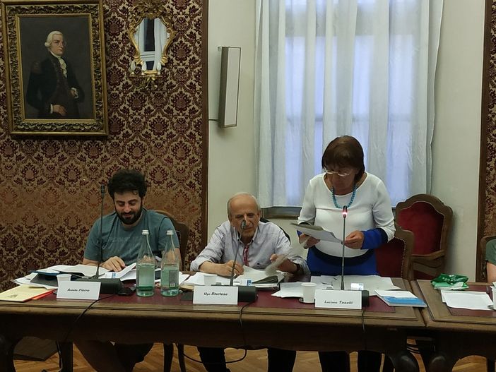 “Riqualifichiamo piazza Martiri, merita di essere zona viva”: a Cuneo il consiglio comunale discute dell’area dello sferisterio