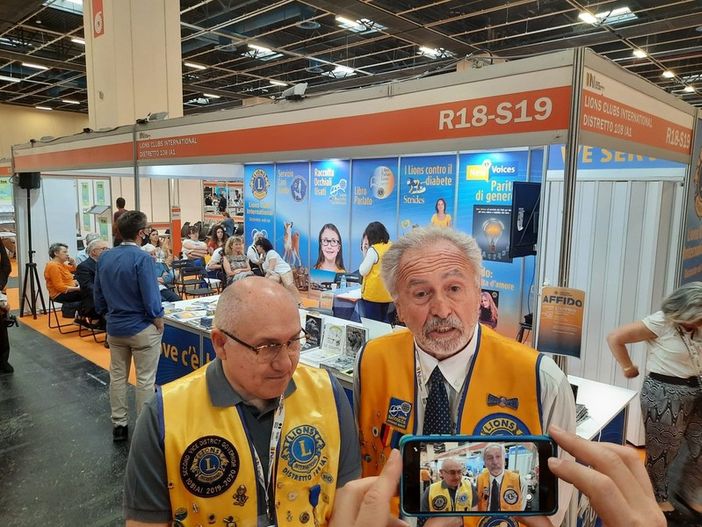 Il Lions Club da anni presenta le sue attività alla kermesse del libro: dalla lotta alla povertà alla cura del diabete