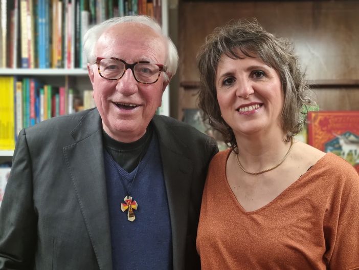 Don Silvio Mantelli con Silvia Gullino, curatrice della rubrica Don Silvio Mantelli con Silvia Gullino, curatrice della rubrica