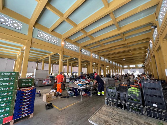 Immagine di repertorio del mercato coperto a Cuneo Immagine di repertorio del mercato coperto a Cuneo