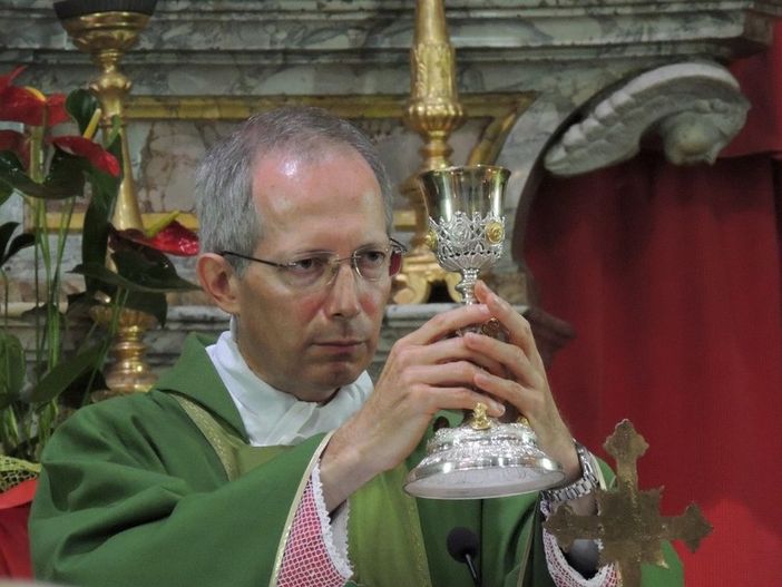 A Roburent la messa officiata da monsignor Guido Marini, Maestro delle Cerimonie Pontificie A Roburent la messa officiata da monsignor Guido Marini, Maestro delle Cerimonie Pontificie