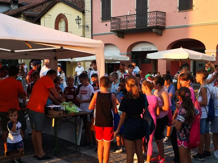 "Sport&Shop", a Moretta 150 bambini alla festa dello sport in piazza "Sport&Shop", a Moretta 150 bambini alla festa dello sport in piazza