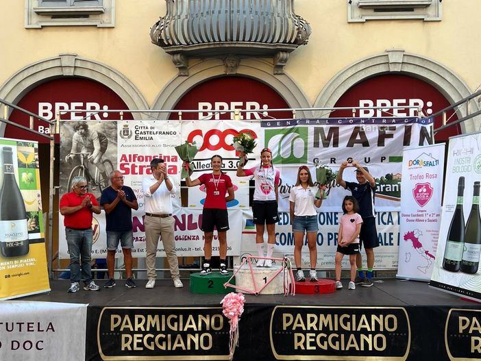 Ciclismo, esordienti: la saviglianese Nicole Bracco trionfa nella classicissima "Alfonsina Strada" Ciclismo, esordienti: la saviglianese Nicole Bracco trionfa nella classicissima "Alfonsina Strada"