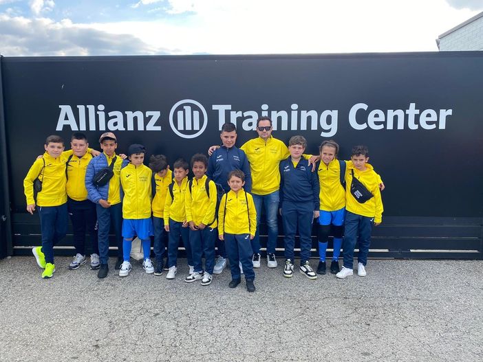 I baby calciatori del Novello calcio in visita alle strutture della Juventus: che divertimento