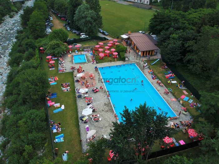 La piscina comunale di Paesana La piscina comunale di Paesana