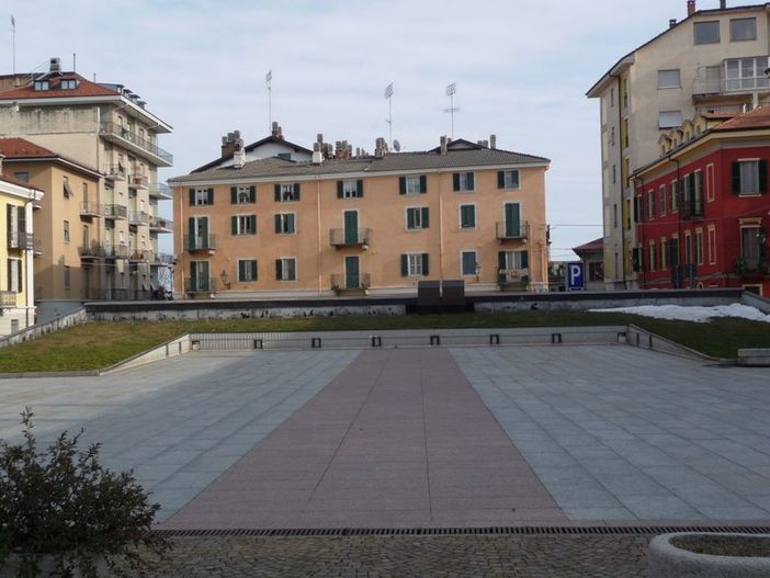 Collaborazione tra Comune e commercianti di Piazza Boves per la realizzazione di un giardino didattico nell’area verde della piazza