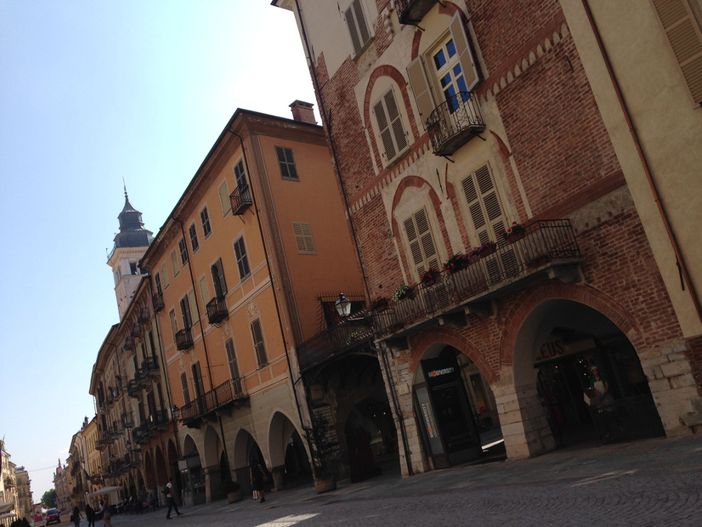 Foto generica di via Roma a Cuneo