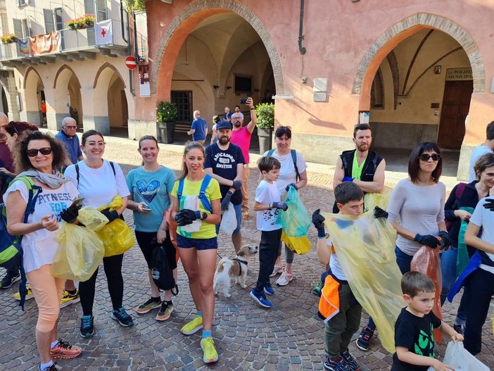 Alba, 452 kg di rifiuti raccolti  nei quattro appuntamenti col "plogging" voluti dal Comune