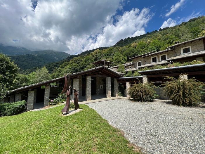 Il seminario si tiene alla chiesa del monastero di Pra 'd Mill