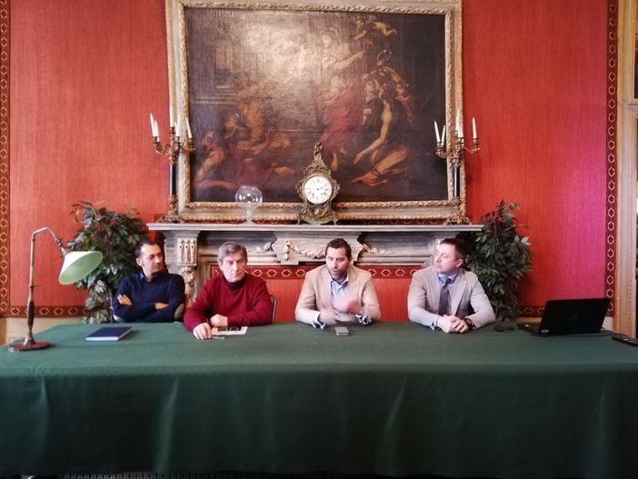 Partito il project financing per l’llluminazione pubblica a Fossano: investimento da oltre 4 milioni di Euro Partito il project financing per l’llluminazione pubblica a Fossano: investimento da oltre 4 milioni di Euro