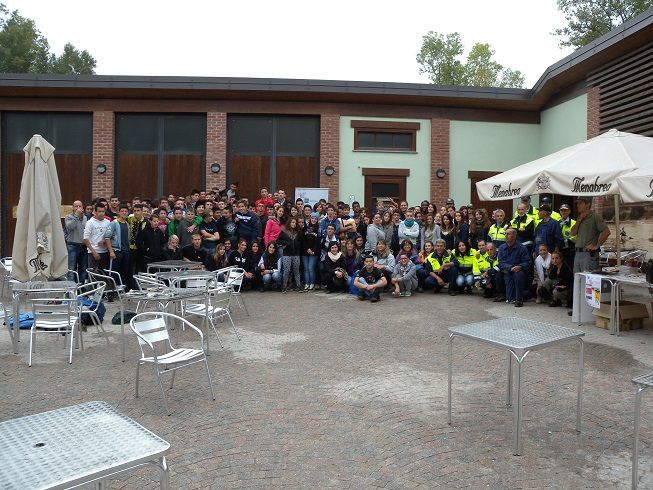 Centocinquanta ragazzi all’opera per “Puliamo il Parco” a Cuneo Centocinquanta ragazzi all’opera per “Puliamo il Parco” a Cuneo