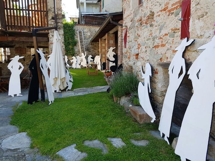 Arriva “MASKE in una notte di mezza estate” a Roccaforte Mondovì Arriva “MASKE in una notte di mezza estate” a Roccaforte Mondovì