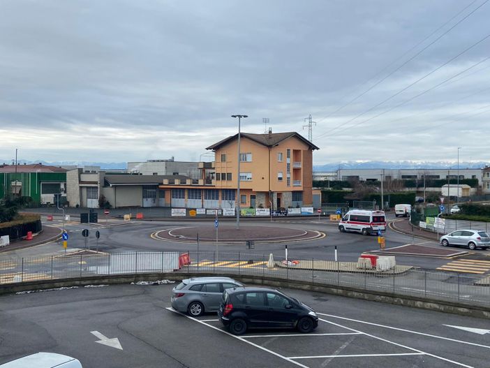 Dopo anni, finalmente, Fossano ha la rotatoria tra via Villafalletto e via Circonvallazione (VIDEO) Dopo anni, finalmente, Fossano ha la rotatoria tra via Villafalletto e via Circonvallazione (VIDEO)